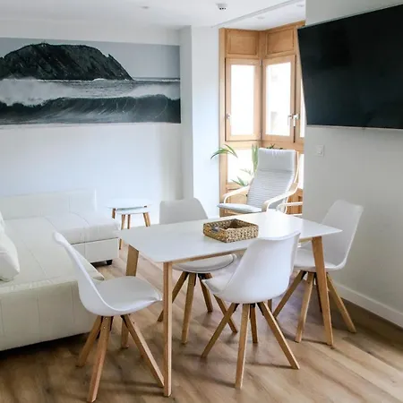 Hotel apartamentowy Surf Camp 4*