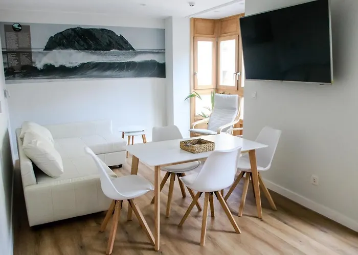 Apartahotel Surf Plaza 4*